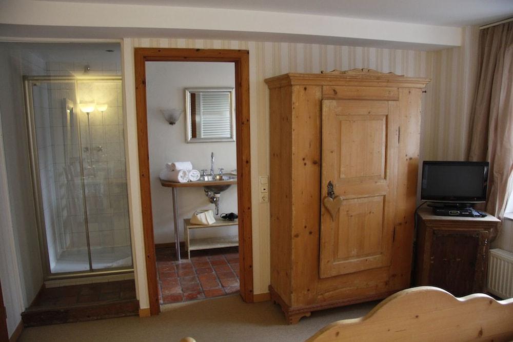 Zur Ewigen Lampe at Hemingway Trail