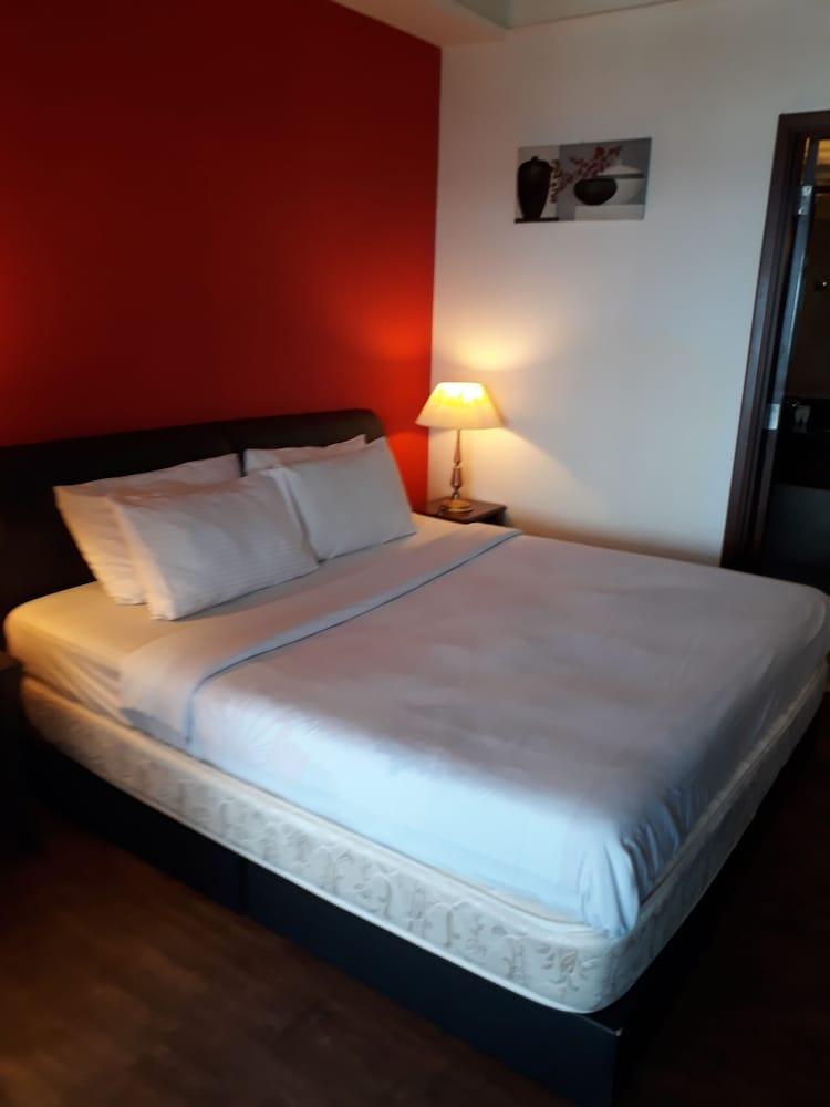 Cool Service Suites at Times Square