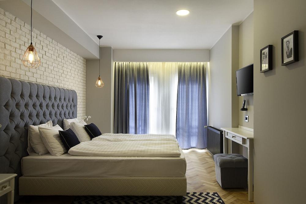 Venis Boutique Hotel