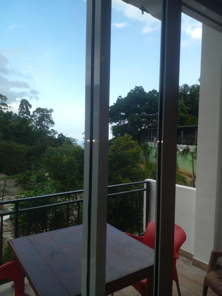 Nature Mount Pavilion Ella