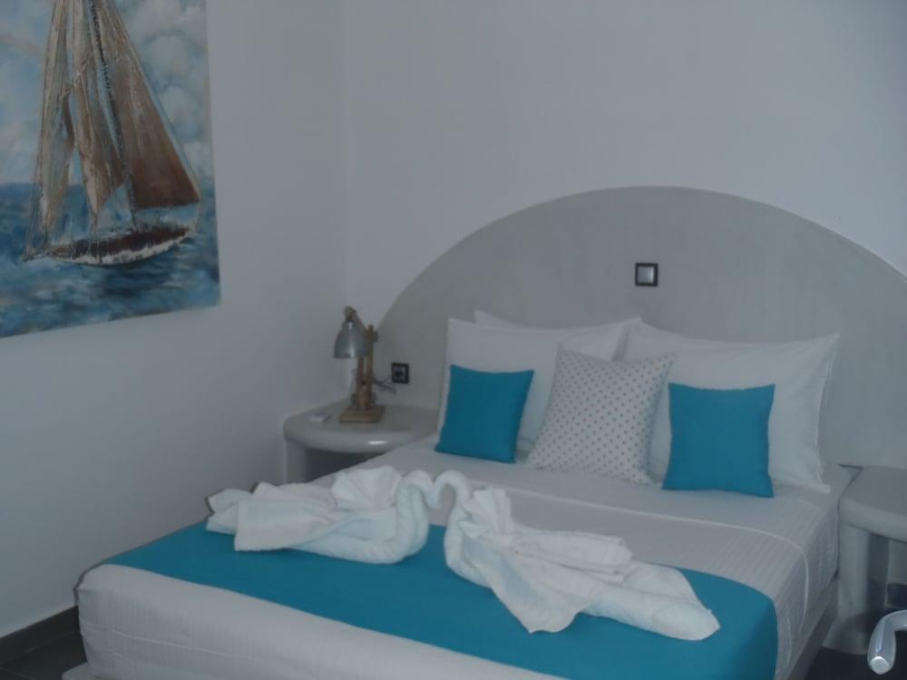 Santoxenia Luxury Villa