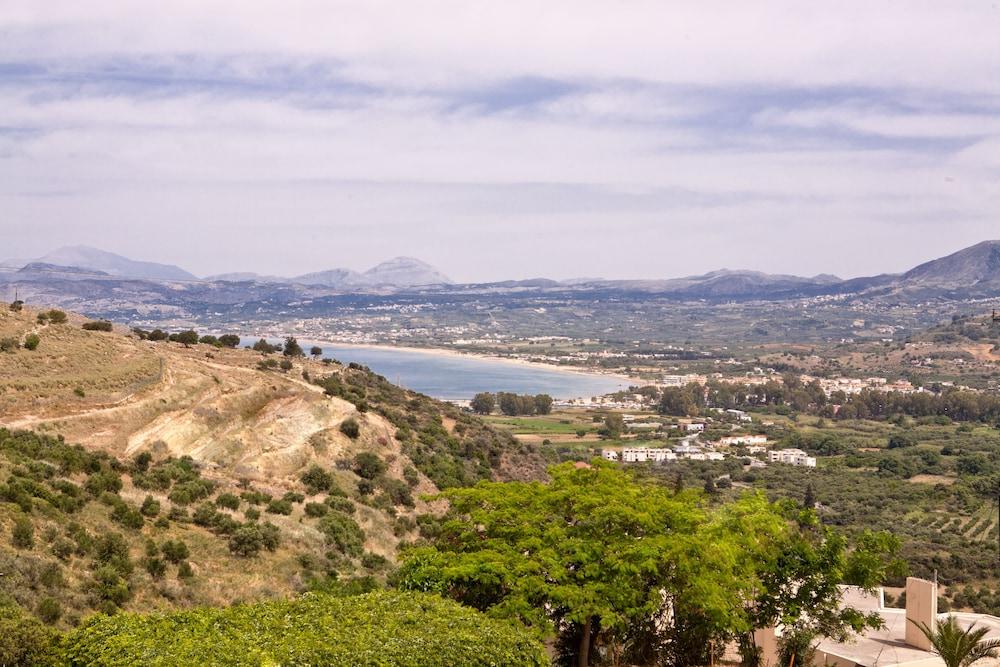 Harma Rooms & Apartments