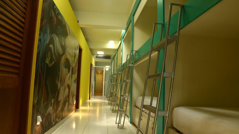 Hostel Tropico 20º OceanFront