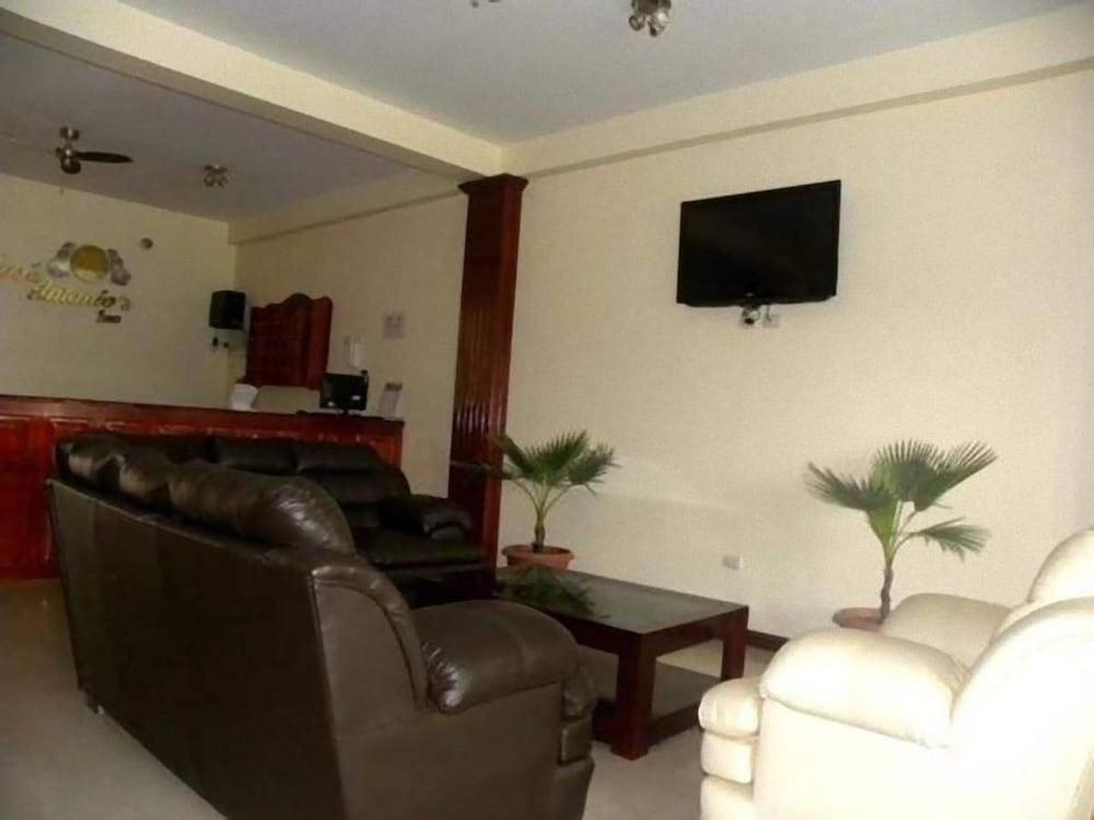 Hotel Jose Antonios Inn