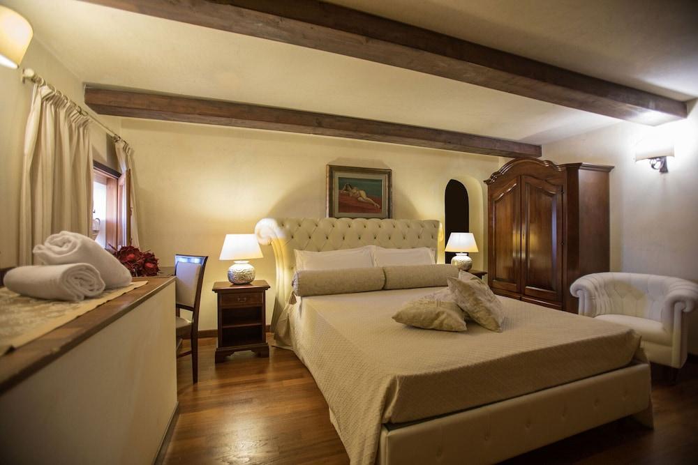 Castello Castriota Scanderbeg Suites De Charme