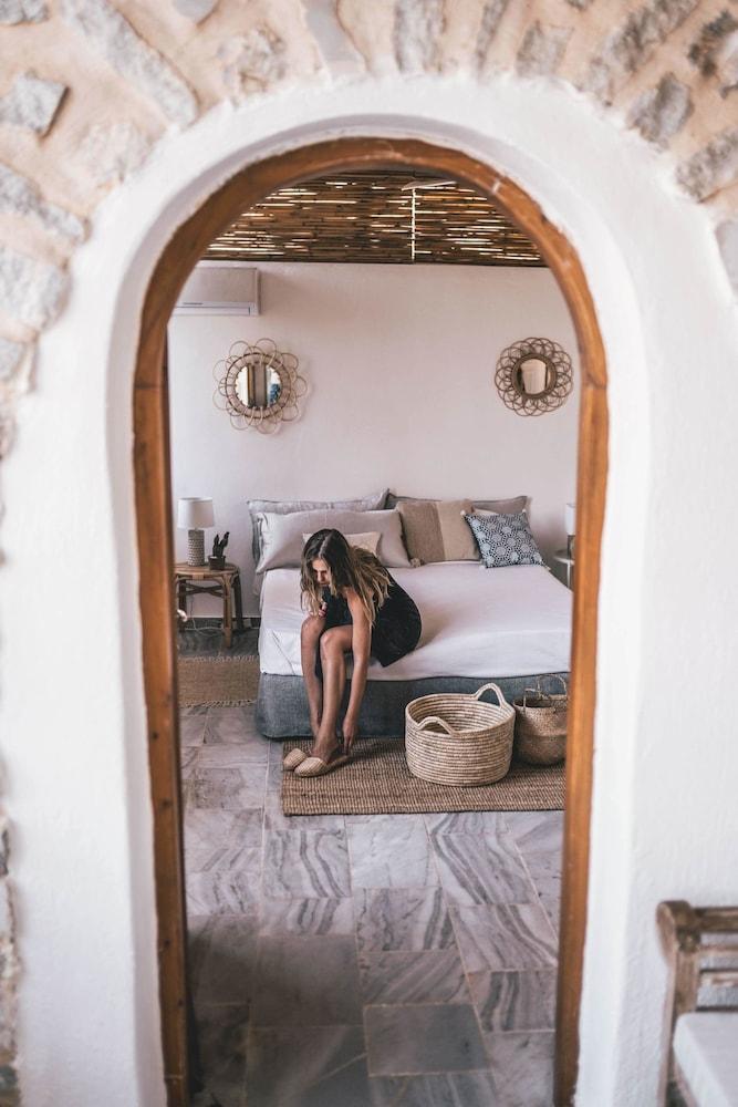 Paros Holiday Villa Alyki