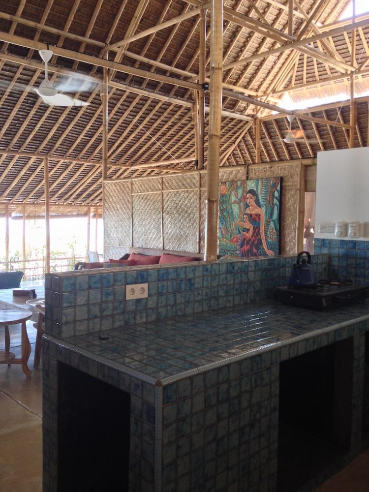 Gili Shack 58 Bed & Breakfast