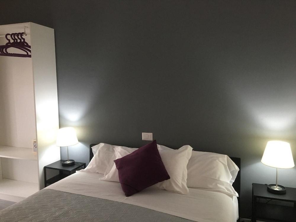 Vatican Central Suites