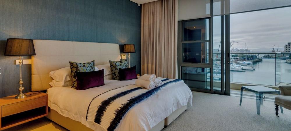 Mountain Marina Luxury Apartments