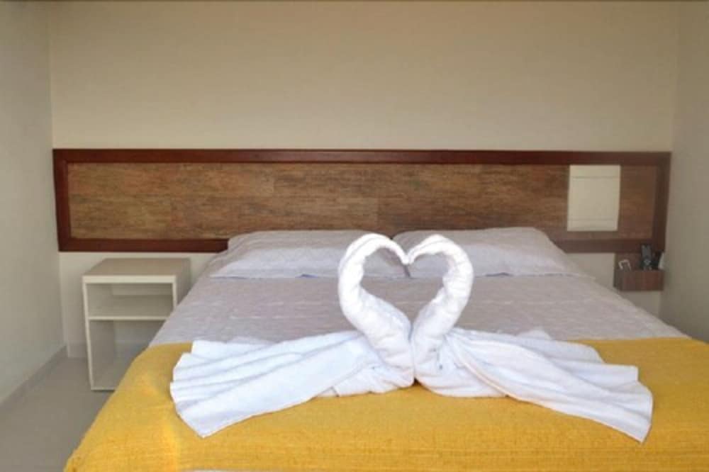 Hotel Escarpas do Lago Capitolio