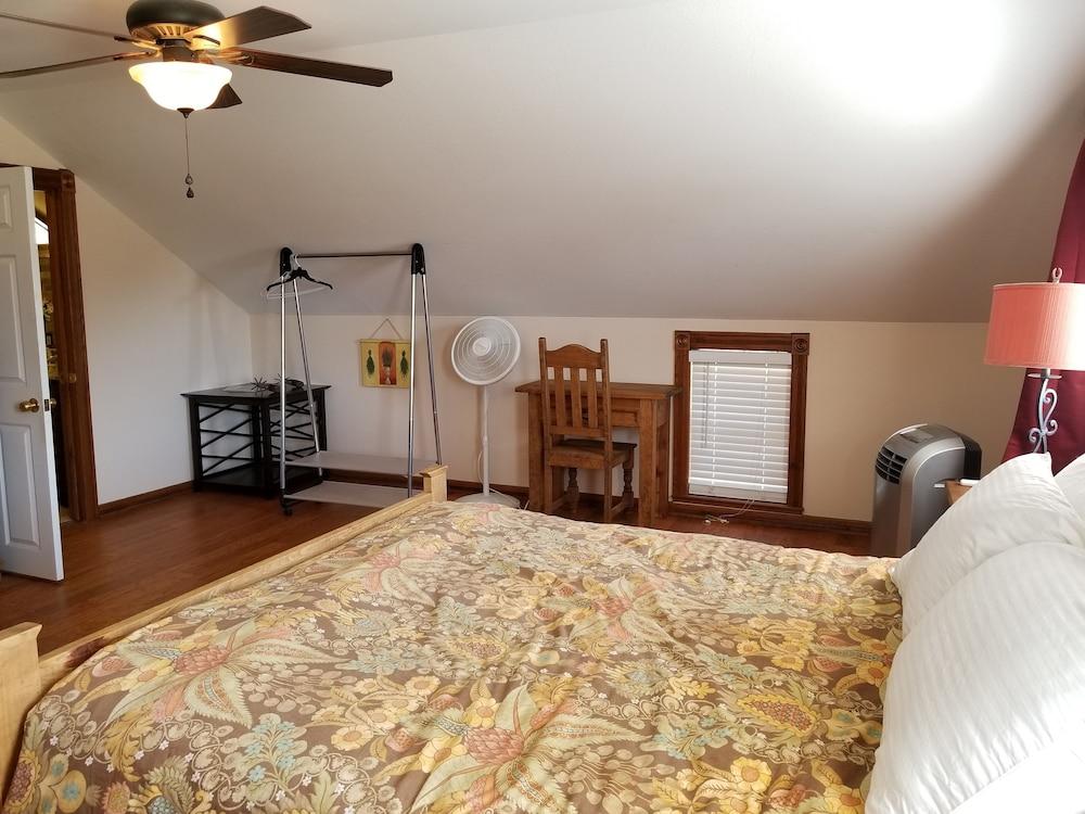 The Lofts at Mendelbaum Cellars