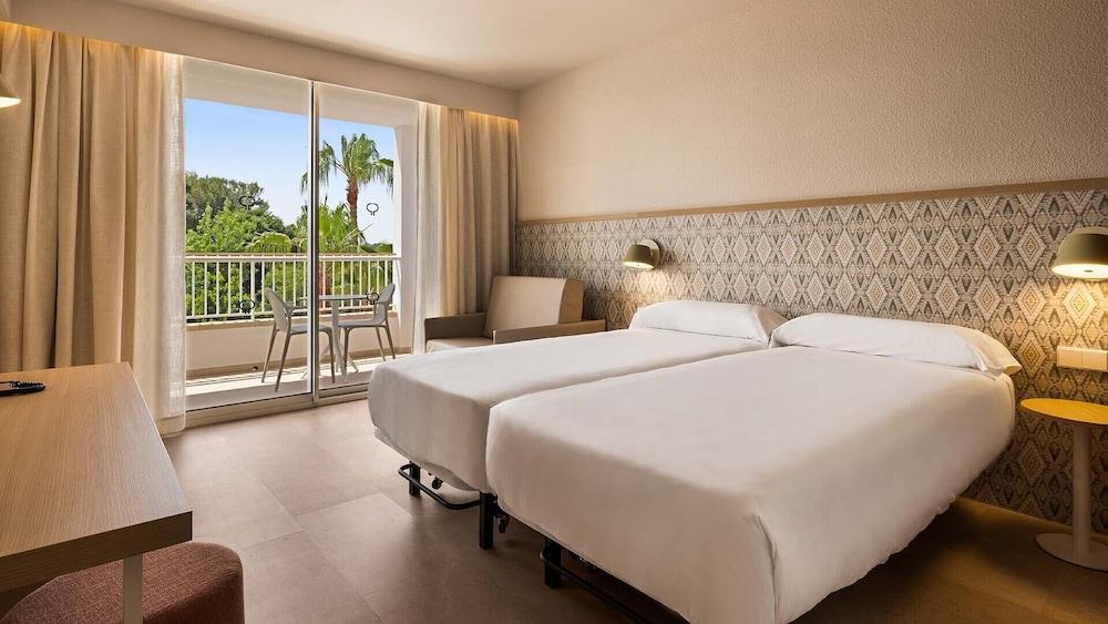 Protur Safari Park Aparthotel