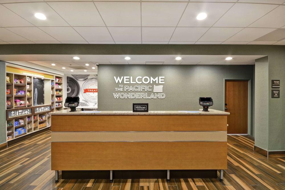 Hampton Inn &  Suites Grants Pass