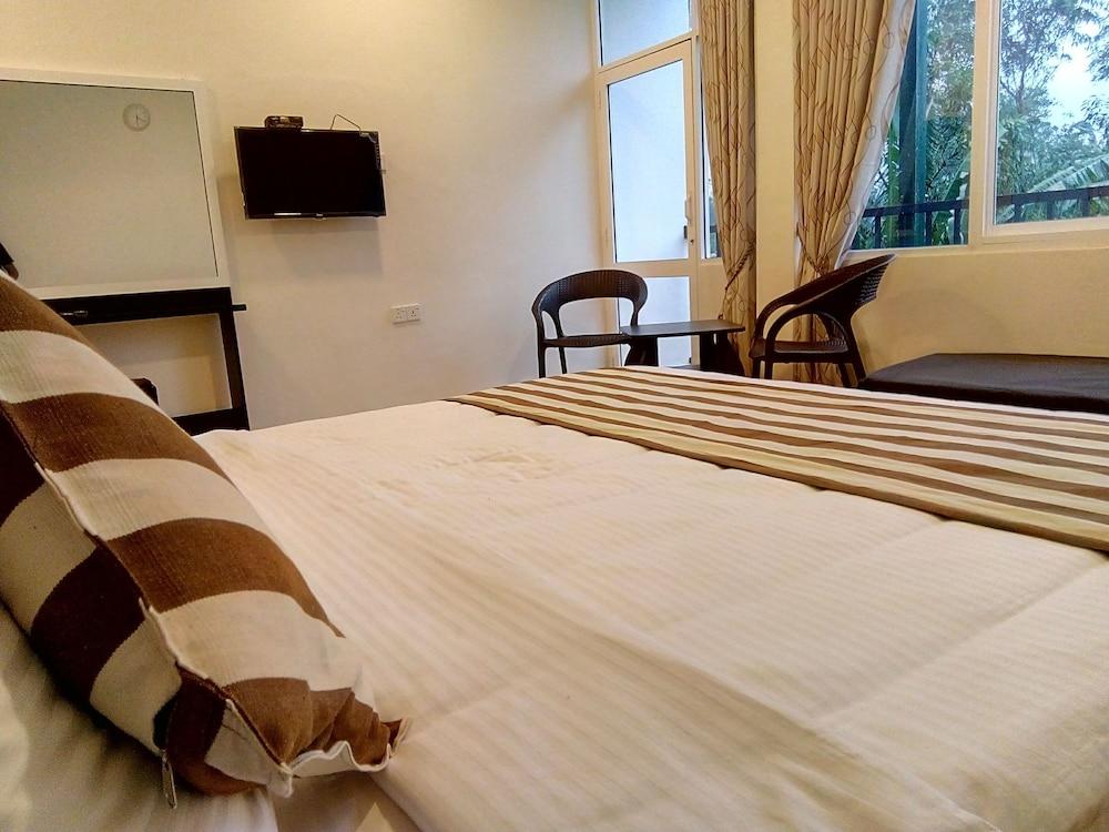 Hill Cool Hotel & Restaurant