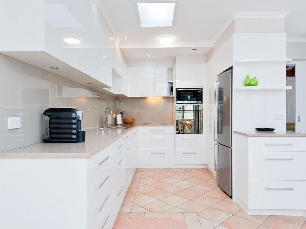 Occy's at Fingal Bay