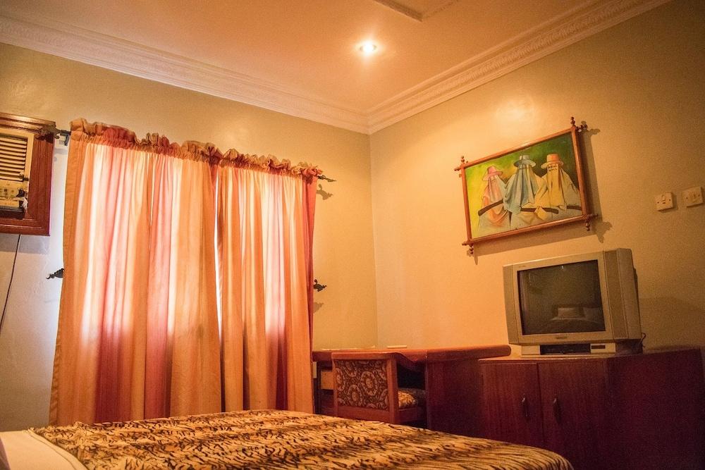 Chelsea Suites Limited