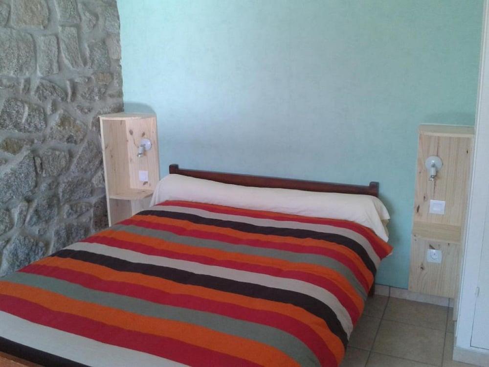 Village Club Yravals