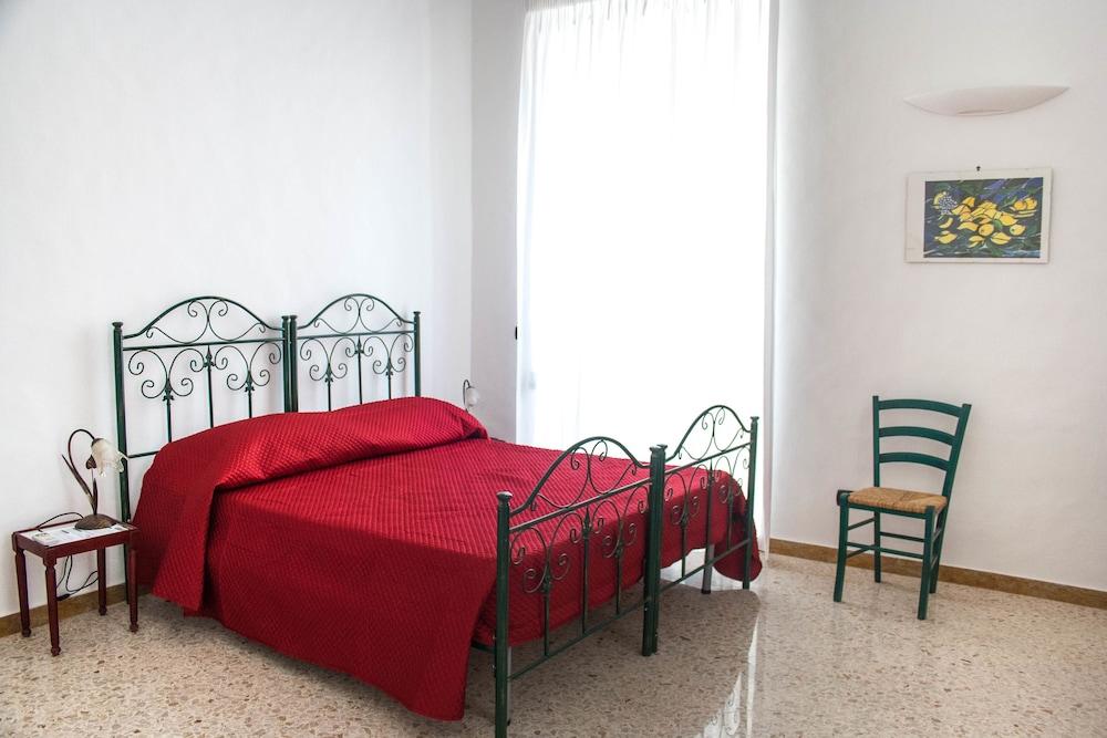 Residenza Santa Lucia B&B