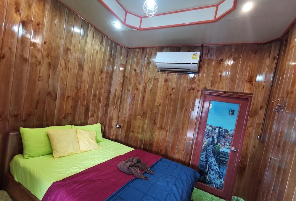 Klong Mad Good View Homestay