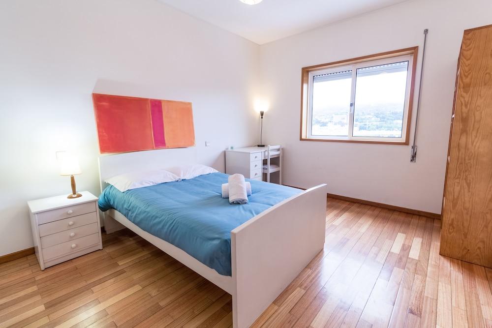 House and People - Quinta da Armada