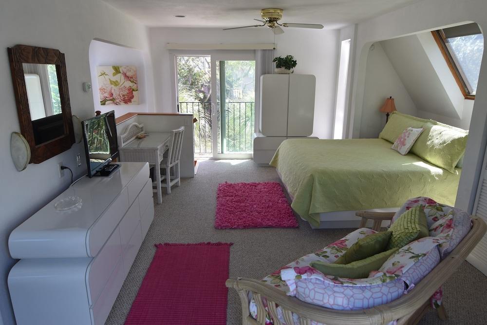 Pass-a-Grille Beach Historic Spanish Triplex