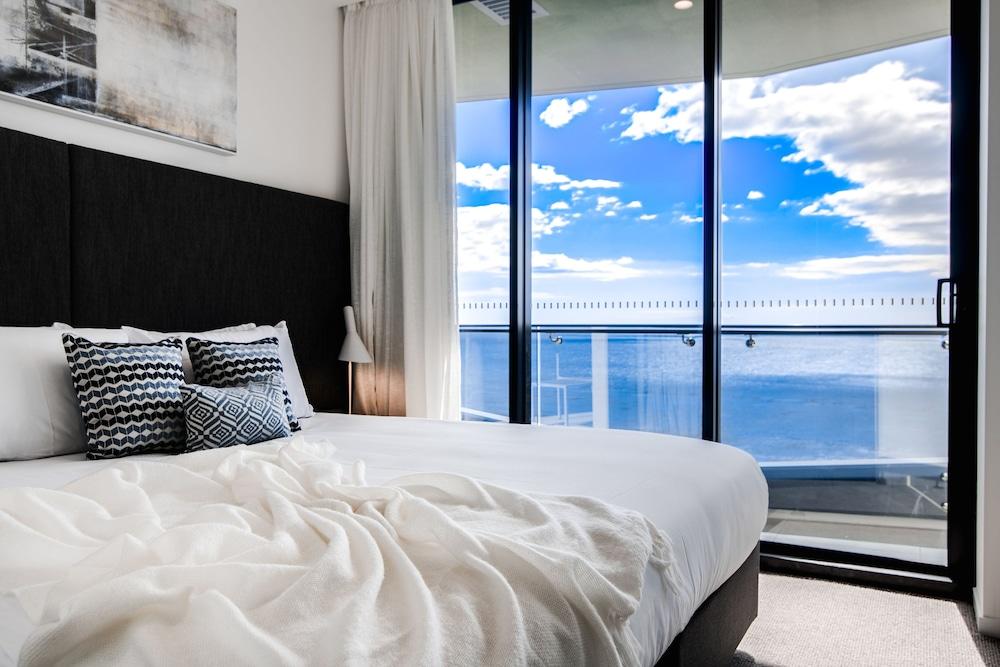 Iconic Kirra Beach Resort