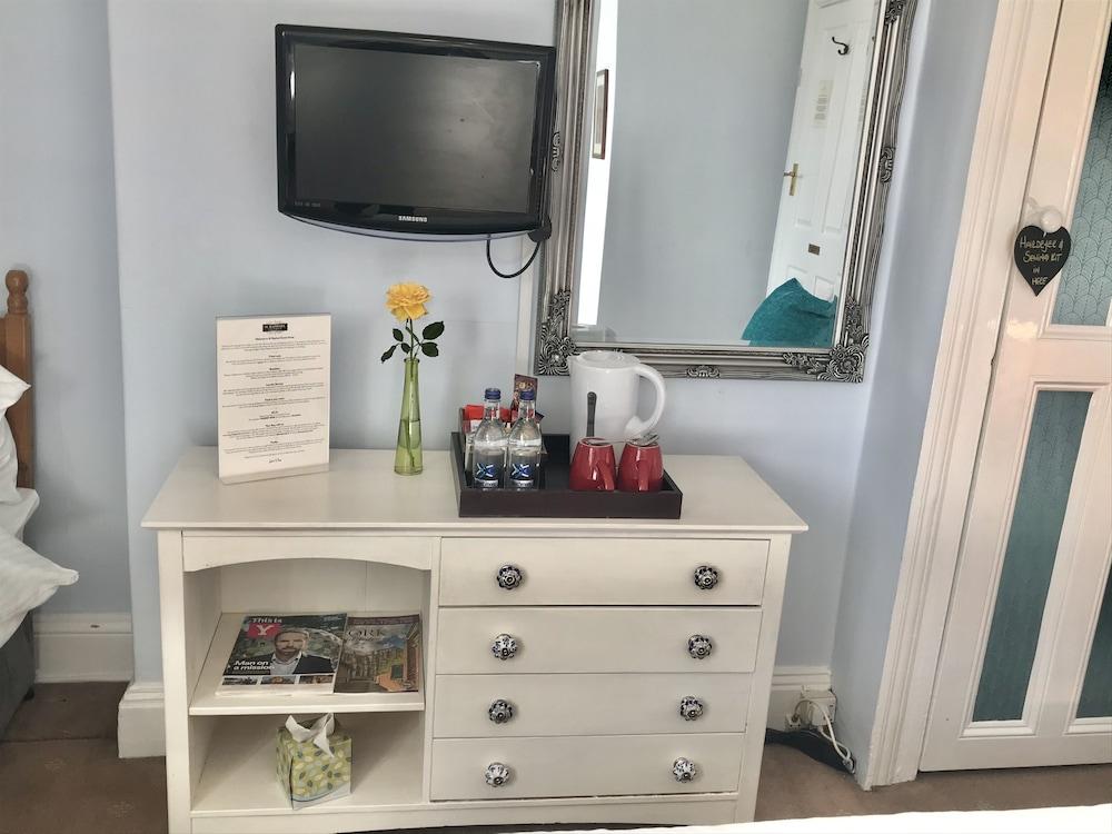 St Raphael Guest House