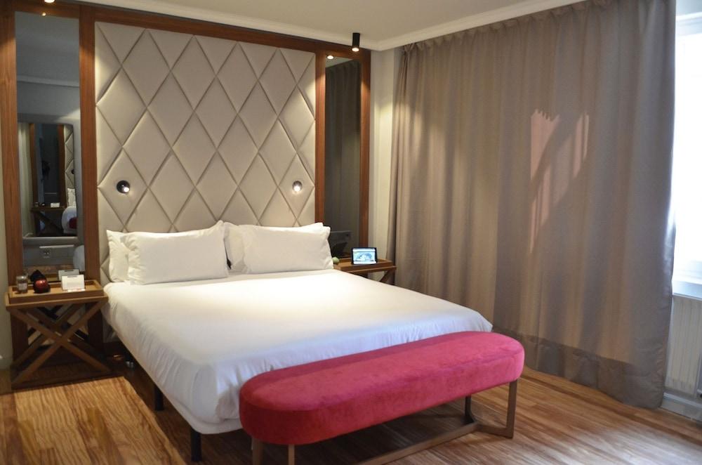 Hotel Silken Palacio Uribarren