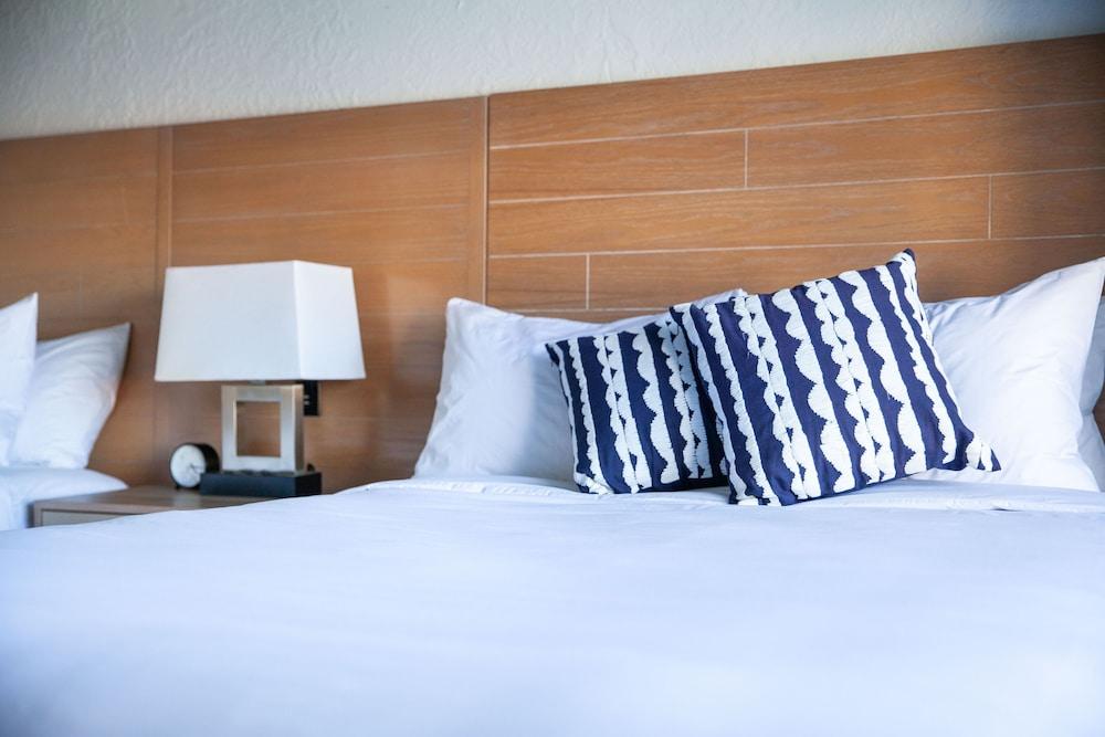 Mulberry, a Wyndham Hotel