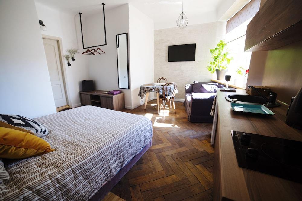 Baltic Design Apartments with free parking and self check-in