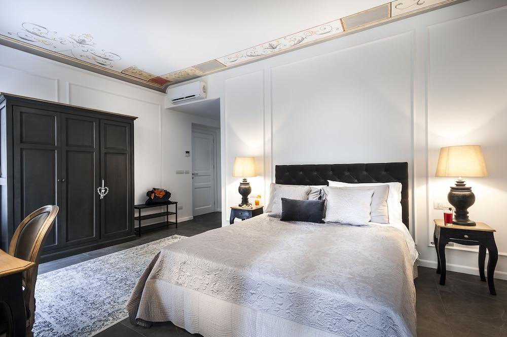 Palazzo Natoli Boutique Hotel