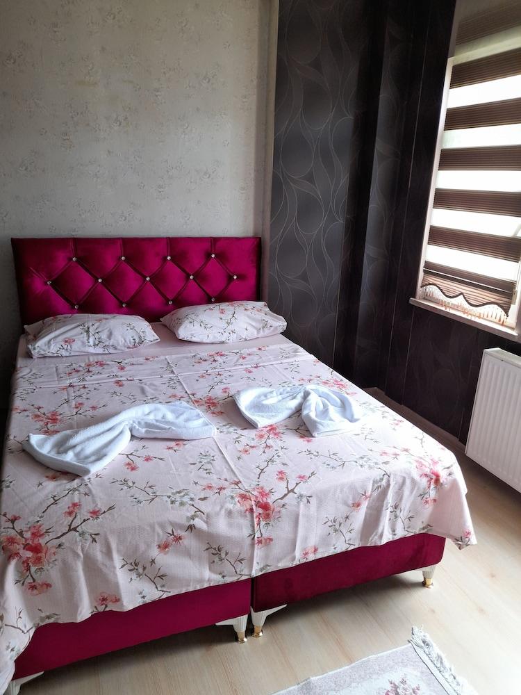 Elit Kurdal Apartment