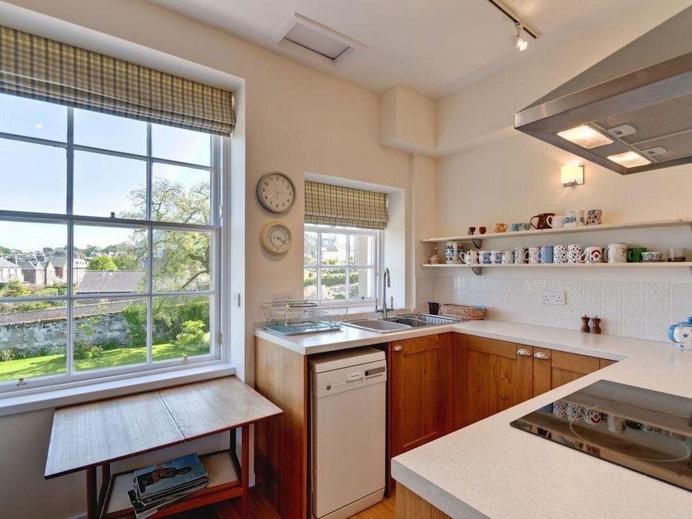 Inchgarry Court Main