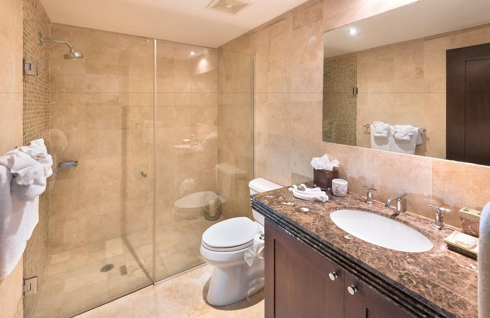 Coral Cove 11 by Altman