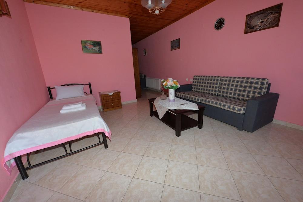 Studios Kostas & Despina