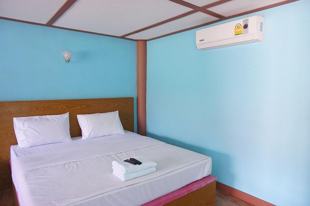 Sangthong Andaman Resort