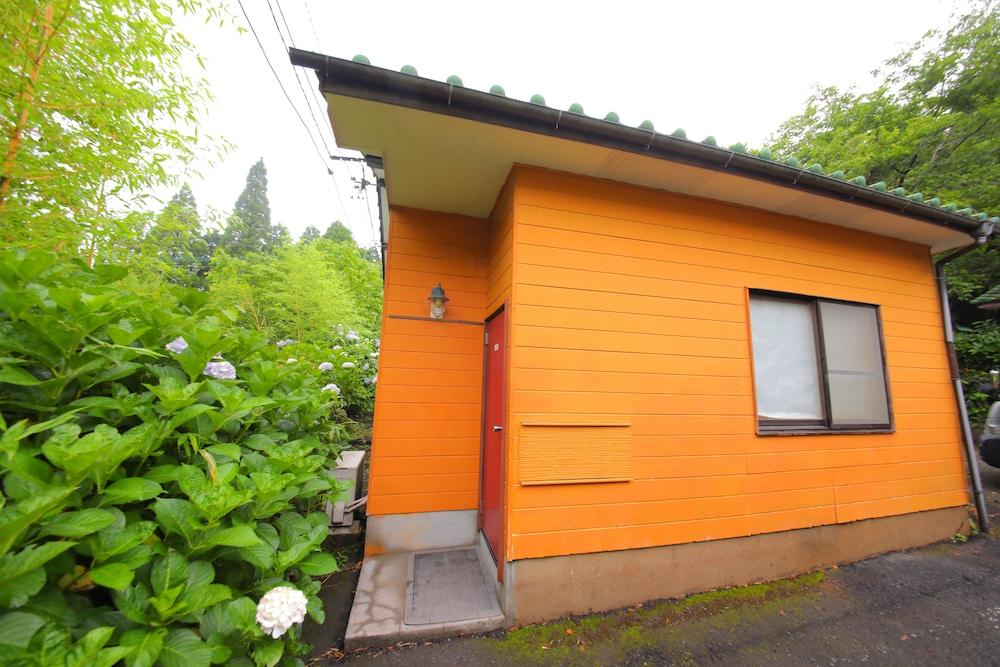 Sakura Sakura Hot Springs