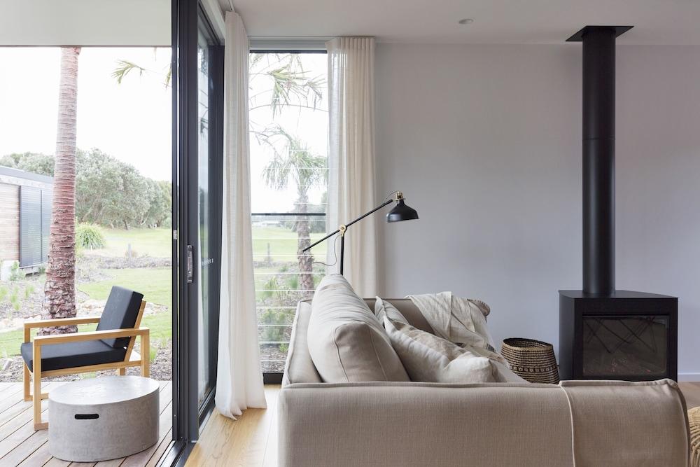 Bangalay Luxury Villas