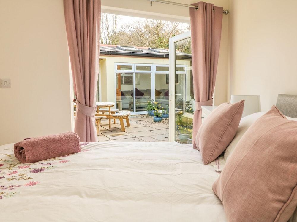 Higher Kernick Stable