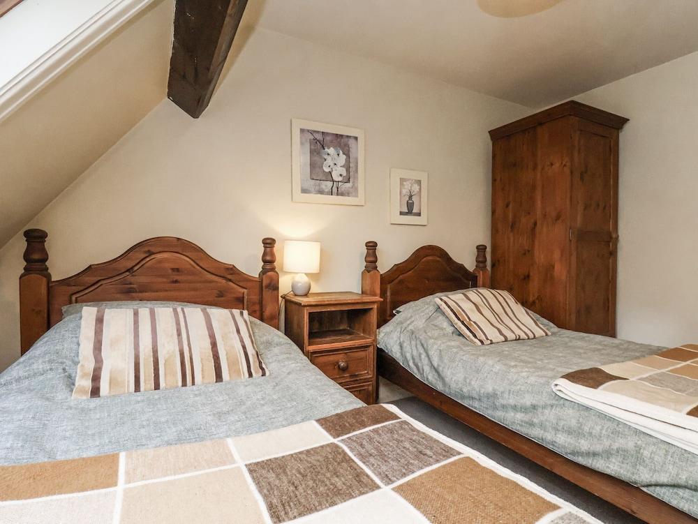 1 The Old Methodist Chapel