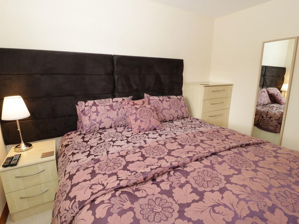 Bryn Derw Holiday Cottage