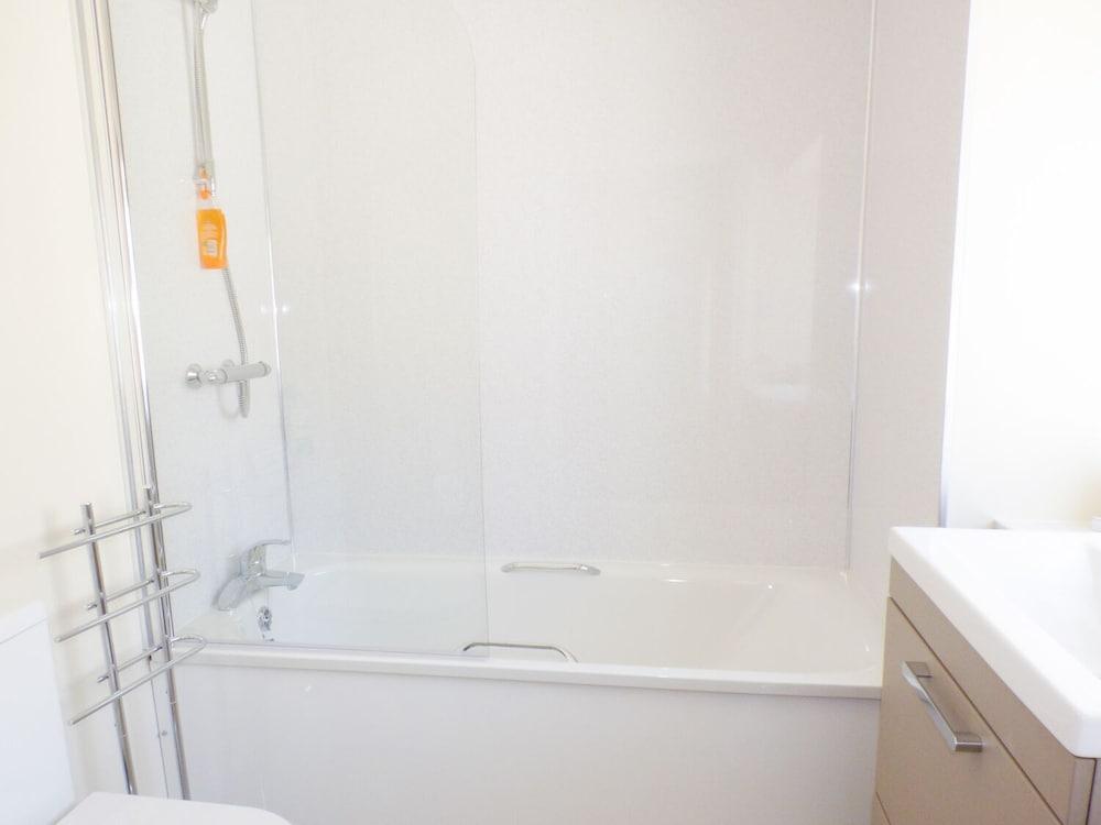 Llaethdy - The Dairy