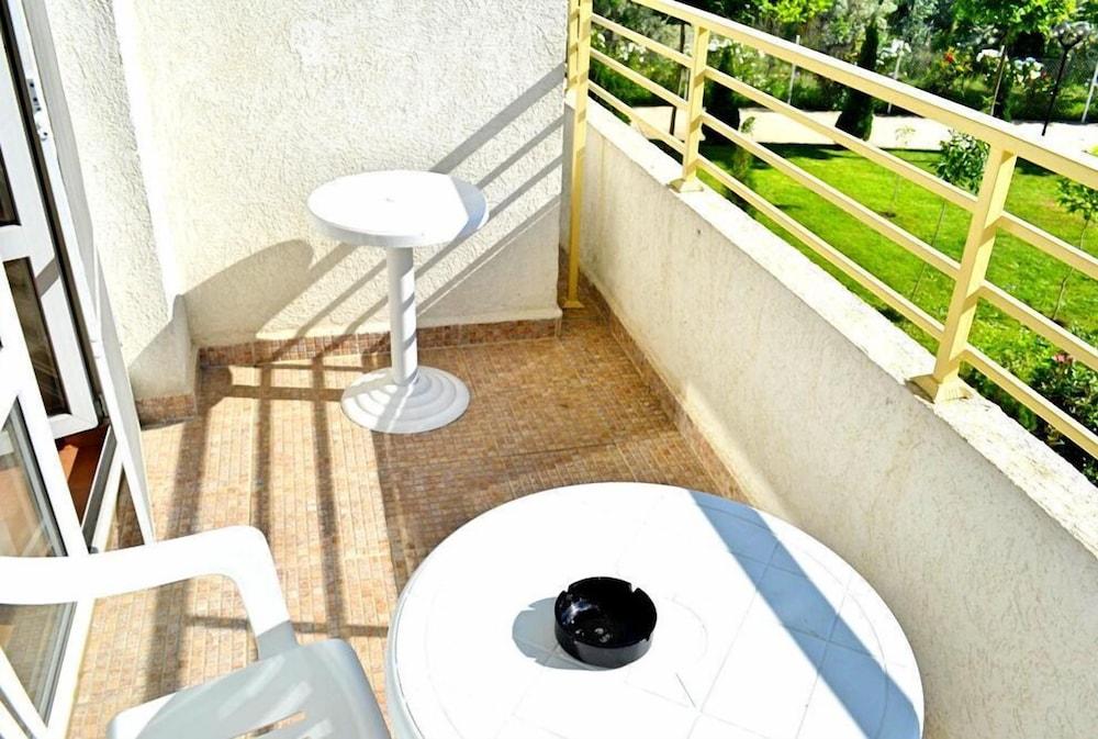 Apartment in Nessebar Fort Club