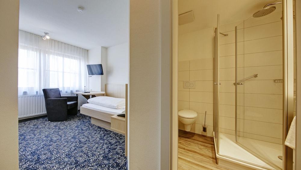 Hotel Bauer Großbettlingen