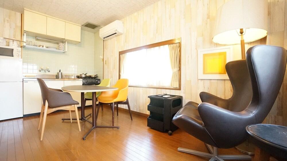 Tomato Takayama Station