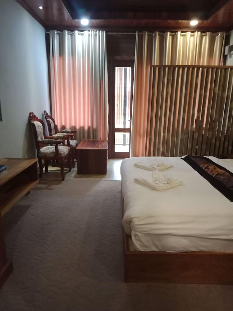 Charming Lao Hotel