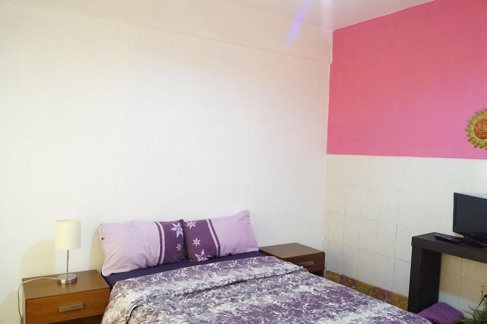 Casa de los Soles B&B Hostel