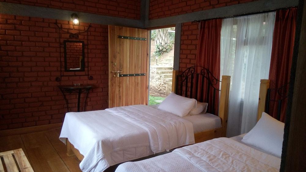 Tea Leaf Retreat Peradeniya