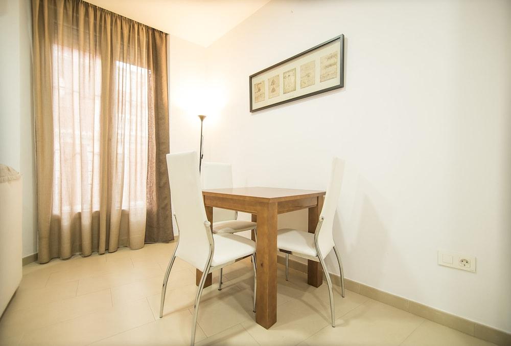 EnjoyGranada GRAN VIA B-A & Parking Opcional