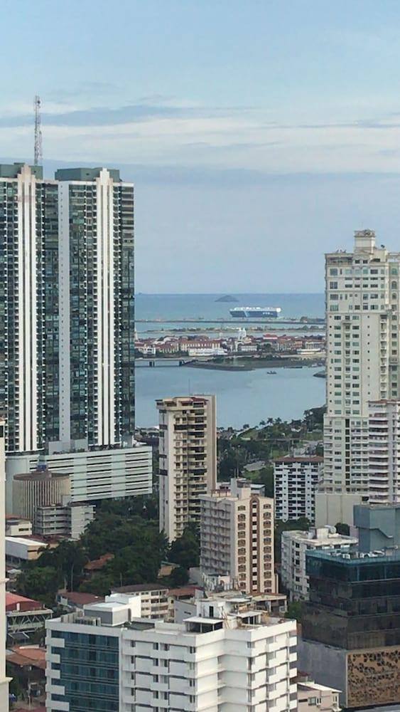 Denovo - Executive Residences